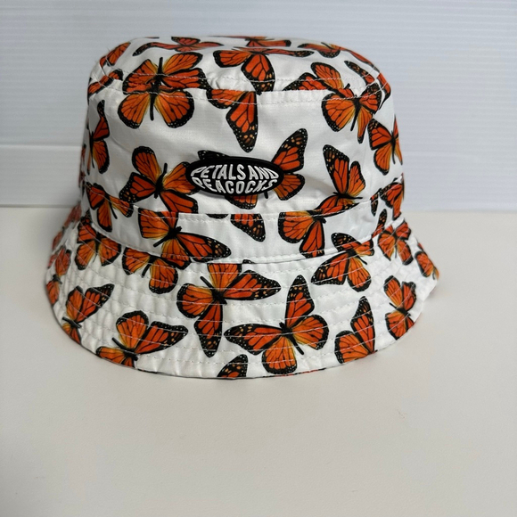 Petals and Peacocks Bucket Hat One Size White Orange Butterfly - Picture 1 of 10